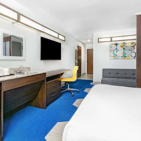 Microtel Inn & Suites by Wyndham Austin Airport
