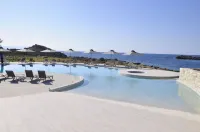 Kavos Hotel & Suites - Pools