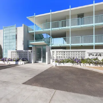 Modern Designer Studio with Pool