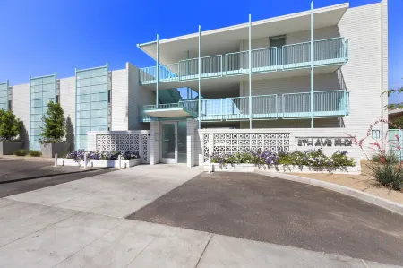 Modern Designer Studio with Pool