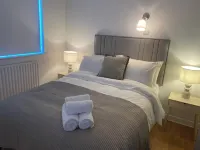 Luxurious 4-Bed House in Tipperary Town - 3-Star
