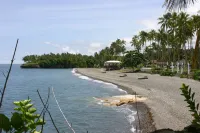 Kuting Reef Resort - parking