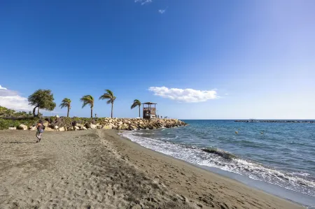 Agios Tychon Luxury Villa with Private Pool