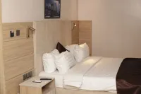The Bridge Hotel