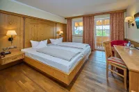 Hotel Happinger Hof Hotel di Raubling