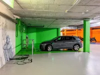 Hotel Jardines de Uleta Suites - parking