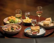 펨브룩 호텔 - 주차장