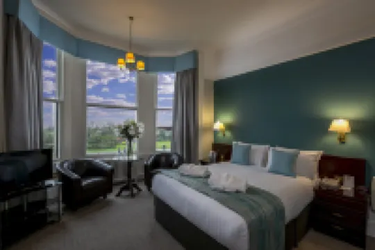 로열 클리프턴 호텔 & 스파