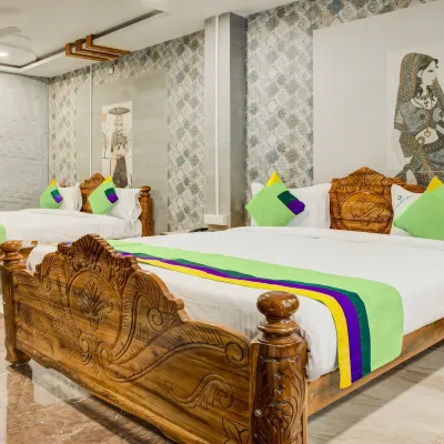 Treebo Golden Inn, 700 Mtrs from Promenade Beach Các khách sạn gần Đài tưởng niệm Chiến tranh Pháp