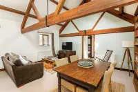 Glyme Flat Peaceful Country Retreat