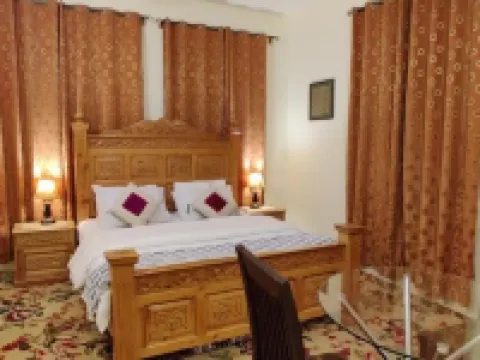 Duroyo Hotel ギルギットのホテル