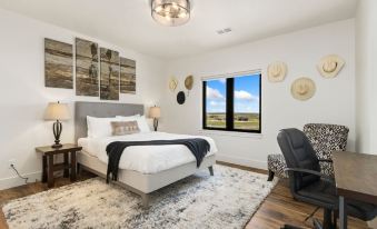 Bridle Ridge Retreat Modern Comfort, Open Views