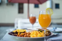Etang Guest House - breakfast