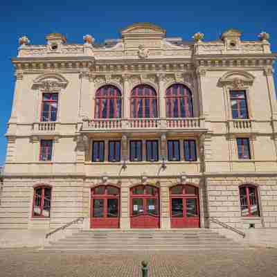 Hôtel le Terminus et son restaurant Côte à Côte - Chambres rénovées Hotel Exterior
