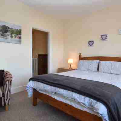 Tilling View with Private Parking Rooms