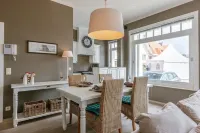 Huswell - Spacious Apartment Near the Beach in de Haan