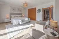 Sintra Dream Garden Villa Near Cascais -  case vacanza in affitto