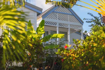 La Vista Hotel Отели рядом с достопримечательностью «Dawn Beach»