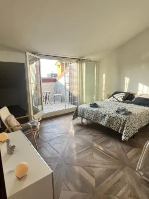 B&b Center Gallery