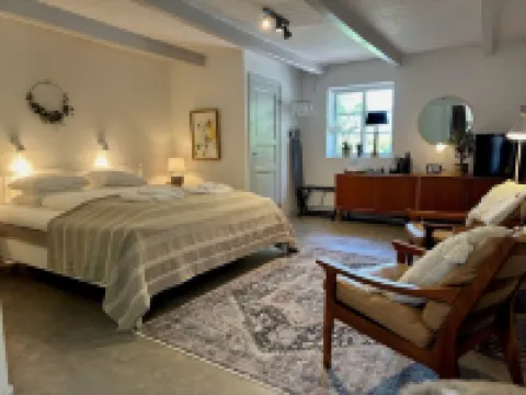 ウィステリア オステルレン シムリスハムンのホテル