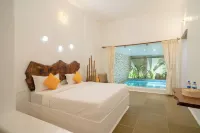 Conch Resort Luxury Private Pool Suites - balcony
