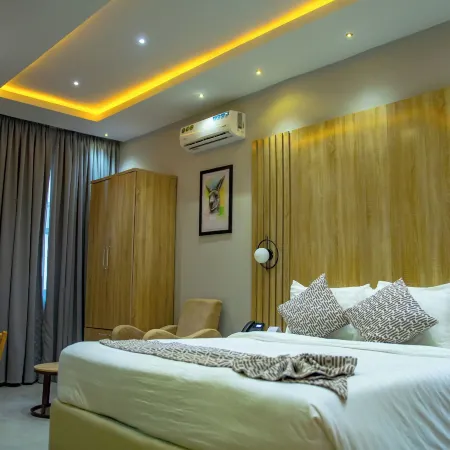 Ojaja Suites Akure Отели в г. Акуре