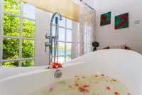 True Blue Bay Resort - Spa