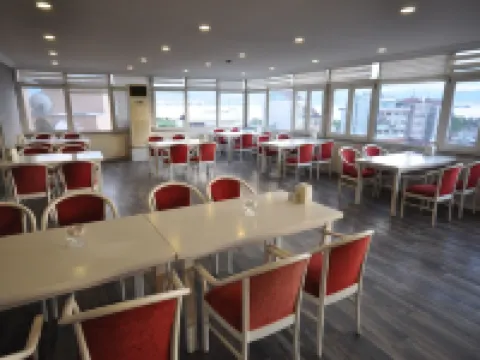 Altinnal Hotel Hotel di Izmit