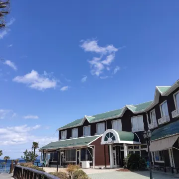 View Lodge Biwa Hotels near Ukimido