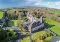 Le Château de la Roque Hôtels
