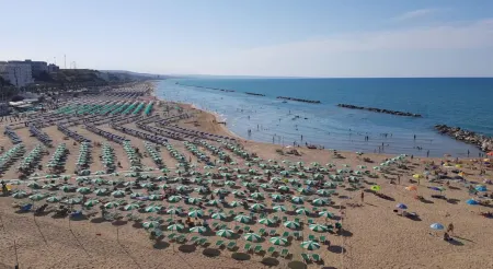Glave Rooms Отели рядом с достопримечательностью «Spiaggia libera Termoli»
