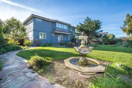 Ocean Views and Outdoor Lounge Area - Serene Coastal Haven