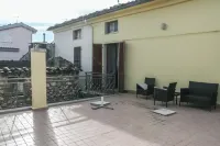 Brother's Home Hotels in Loreto Aprutino