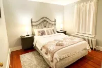 Convenient Access and Spacious Living Areas - Charming Cozy Retreat