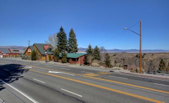 Lake View Lodge