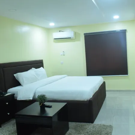 House 2 Guest House