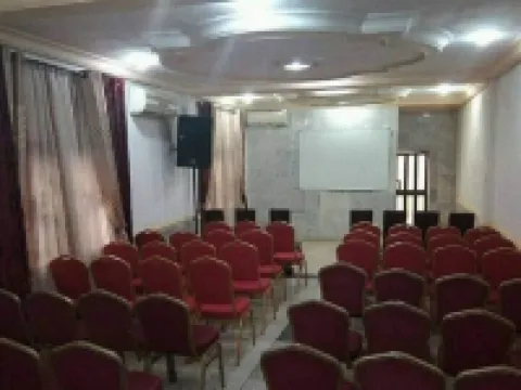 選擇門套房酒店 貝寧城酒店