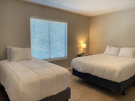 Luxury 4 bedroom Villa 103 with river access