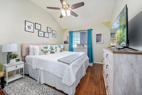 Cozy 2-bedroom Townhome in Lovely Killeen with AC, WiFi, Parking