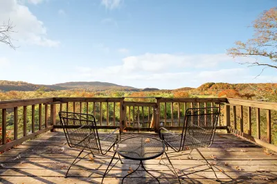 Mountain View Retreat - Fireplace, Grill, Fire Pit Hotel a 