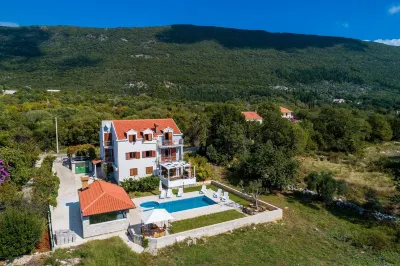 Holiday Home Luce Hotels near Mamula Fortress