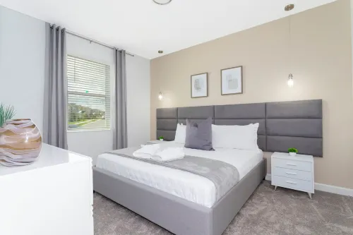 Joyful 8Bd Single Family w Pool @Champions Gate 9262