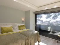 雅緻住所的鏡子&SPA 蘭索爾住宿飯店