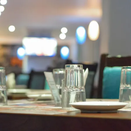 Hotel Seasons Inn
