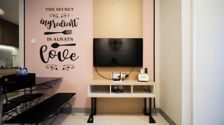 Simple 2Br Connected to Mall at Anderson Supermall Mansion Apartment Отели рядом с достопримечательностью «Universitas Ciputra Surabaya»