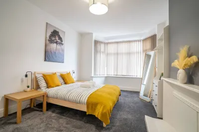 Quiet Neighborhood-Free Parking Hotels in Fleetwood