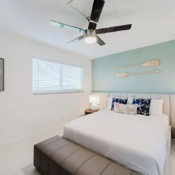 Modern 2BR/2BA with Balcony- Directly Across from the Beach