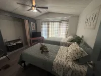 Charming 2-bedroom mobile home with WiFi and AC in Okeechobee