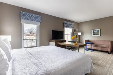 Hampton Inn and Suites by Hilton Logan