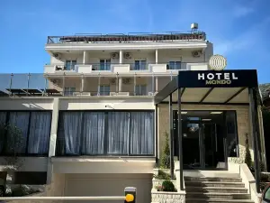 Hotel Mondo
